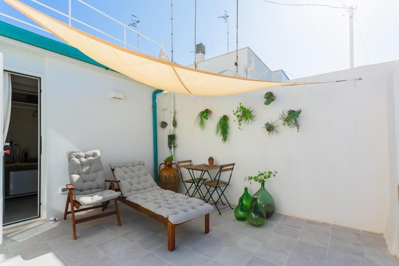 Dim'S Apartments By Wonderful Italy Полиняно а Маре Екстериор снимка